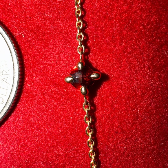 CHATELAINE® TEEN BRACELET 18K Yellow Gold with Garnet, 4mm - Picture 9 of 9